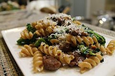 Pasta With Broccoli Rabe and Sausage